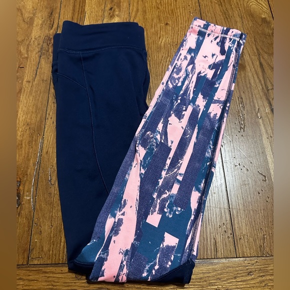 Under Armour - Cold Gear - Compression Leggings - Navy/Pink - XS - Picture 2 of 7